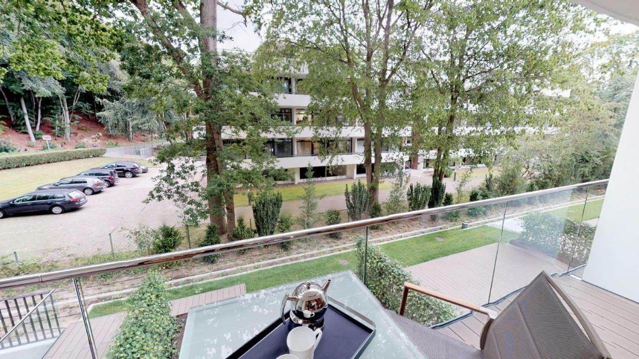 Apartment White Pearl 1.10